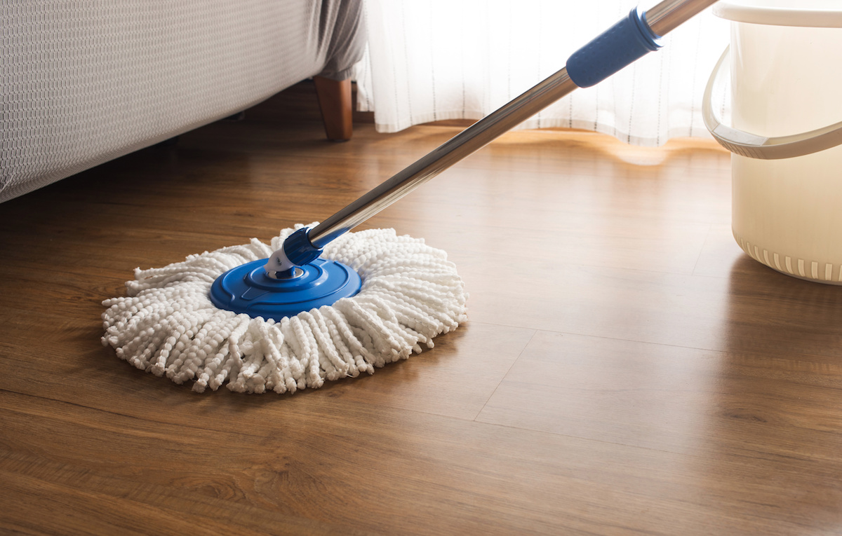Cleaning Floors with Vinegar
